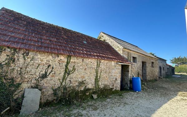 Maison à vendre    5 pièces •  Mespaul