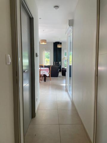 A louer à Saint Avé, Maison contemporaine meublée 4 pièces de 94.85 m2