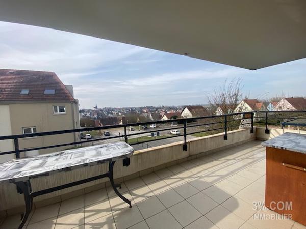 3%COM Bel appartement F4 avec terrasse et grand garage  Hochfelden (67270)