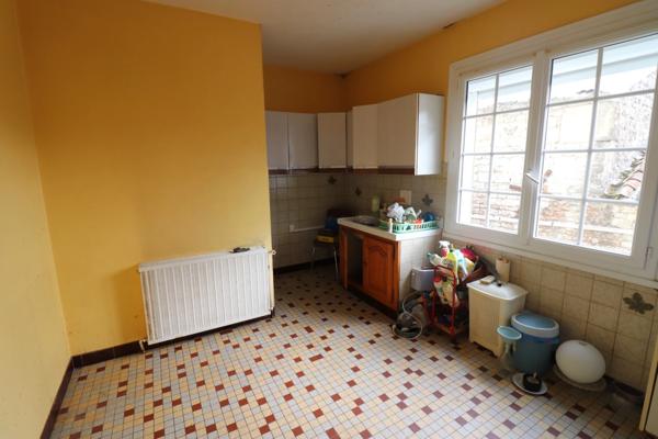 Maison à vendre 5 pièces BRESDON (17) sur une parcelle de 7950m²