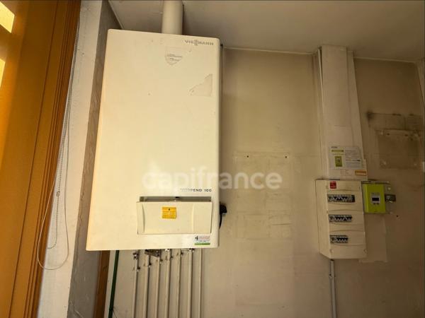 Local/bureau à usage commercial ou professionnel