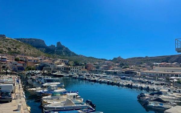 Maison à vendre    2 pièces •  Marseille 8