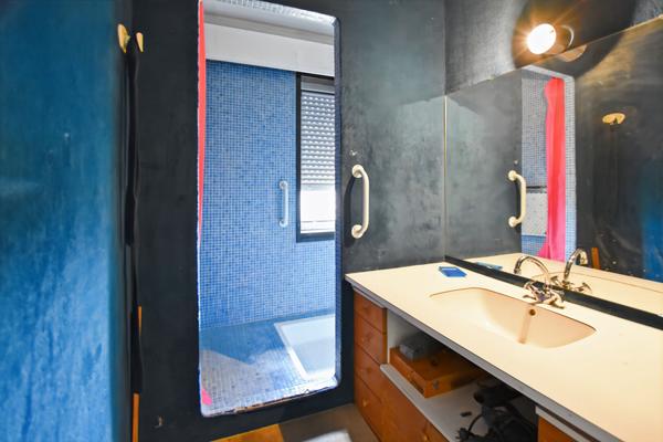 À vendre - Appartement T5 - 105 m² -  Centre-ville - 129 000 €