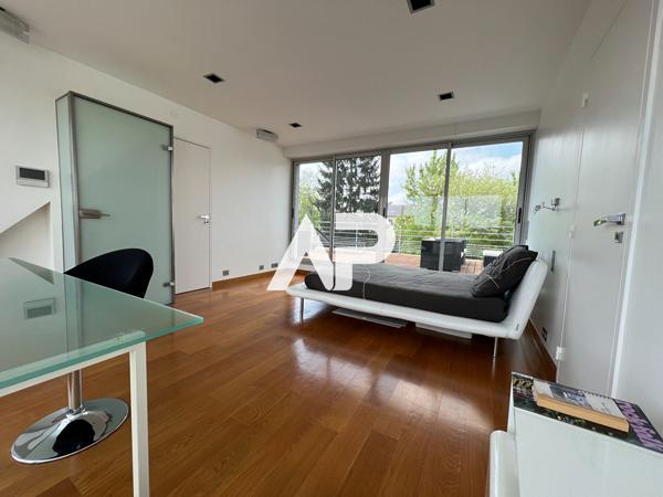 Demeure de prestige à Enghien-les-bains 1 760 000 € **  - Référence  1578