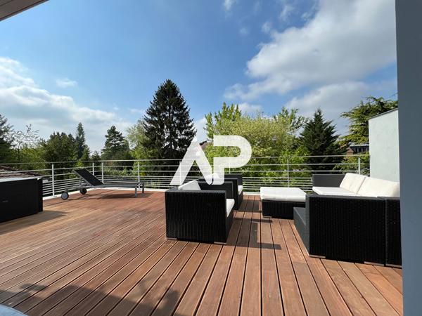 Demeure de prestige à Enghien-les-bains 1 760 000 € **  - Référence  1578