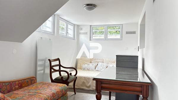 Demeure de prestige à Enghien-les-bains 1 760 000 € **  - Référence  1578