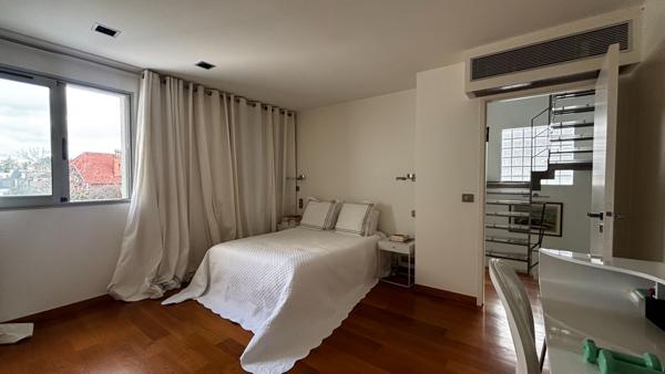 Demeure de prestige à Enghien-les-bains 1 760 000 € **  - Référence  1578