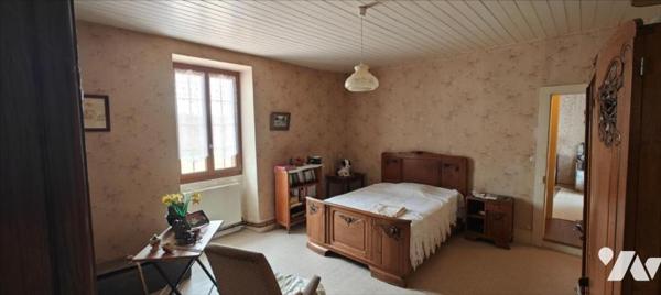 CHASSEY LES MONTBOZON : Maison ancienne sur 762 m² de terrain