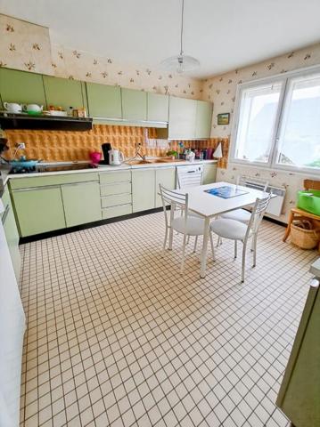 Maison Chalons En Champagne 6 pièce(s) 110 m2 Secteur prisé