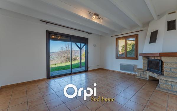 Maison à louer    3 pièces •  Villeneuve-de-Berg