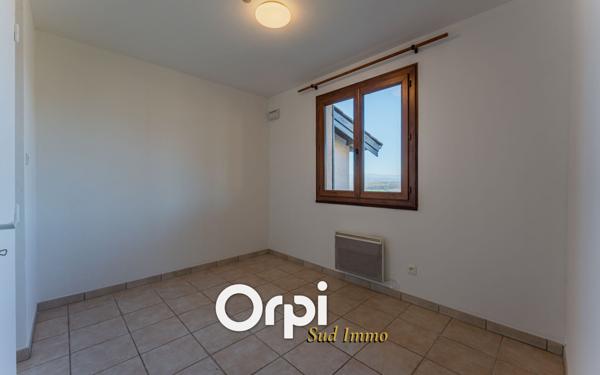 Maison à louer    3 pièces •  Villeneuve-de-Berg