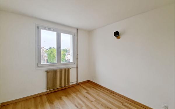Appartement à louer    4 pièces • 68,19 m2 Saint-Jean-de-la-Ruelle