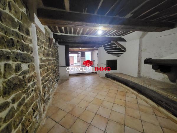 Au coeur de Pignans grande maison de village de 160 m²
