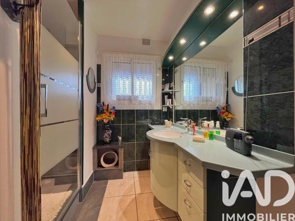 Appartement à vendre 4 pièces 77 m² Le Pradet