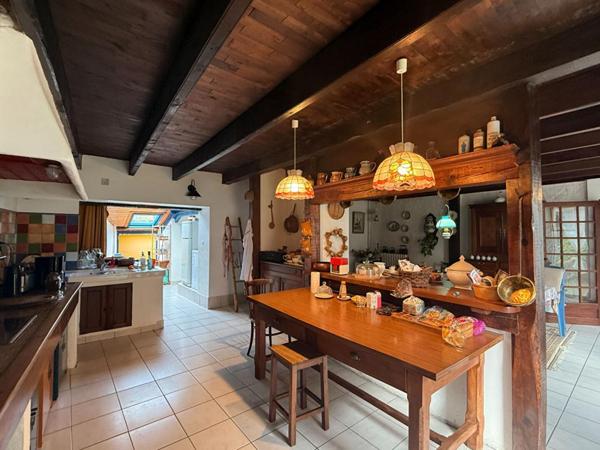 Maison bretonne en pierre de 90 m² , 4 pièces, à personnaliser selon vos envies, à 10 min en voiture du Port de Vannes (Ploeren)