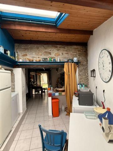 Maison bretonne en pierre de 90 m² , 4 pièces, à personnaliser selon vos envies, à 10 min en voiture du Port de Vannes (Ploeren)