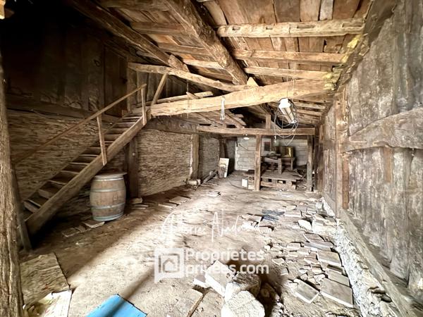 Maison de campagne, Bayas 3 pièces 93 m2 sur 4 hectares