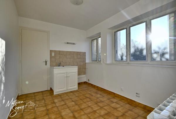 Appartement T2 de 45m² avec jardin de 84m² à Charbonnières