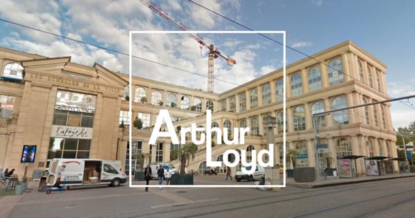 Bureaux à louer Montpellier Antigone parkings privatifs et accès central