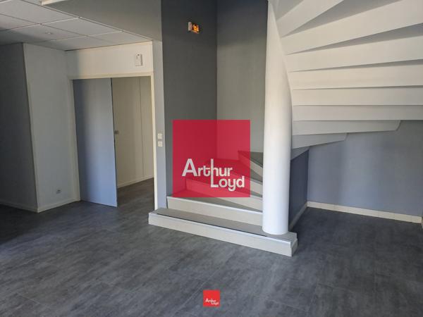 Bureaux à louer à Échirolles dans Parc Galaxie Sud nombreux parkings