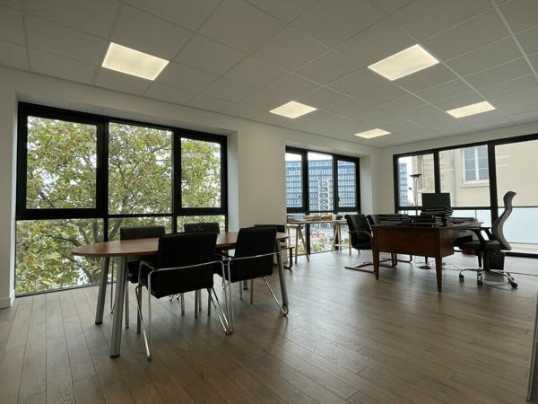 A LOUER - LE HAVRE / QUARTIER ST FRANCOIS—BUREAUX—220 m2