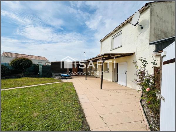 Proximité des commerces, 10 minutes de La Roche-Sur-Yon, 40 minutes de Nantes.