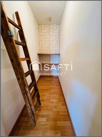 Proximité des commerces, 10 minutes de La Roche-Sur-Yon, 40 minutes de Nantes.