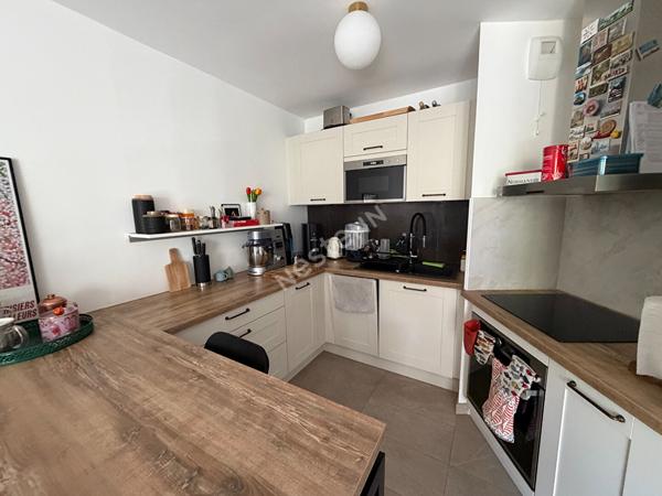 Appartement 3 pièces à vendre à Puteaux - 59 m², balcon, parking