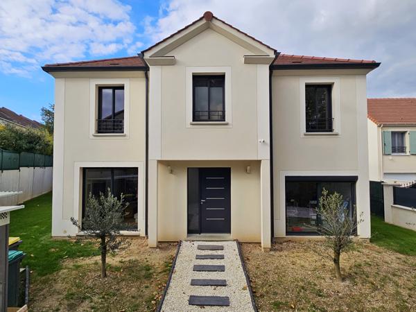 Villecresnes (94440) Maison contemporaine 2019 en fond d'impasse – À seulement 10 minutes à pied du centre-ville