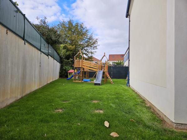 Villecresnes (94440) Maison contemporaine 2019 en fond d'impasse – À seulement 10 minutes à pied du centre-ville