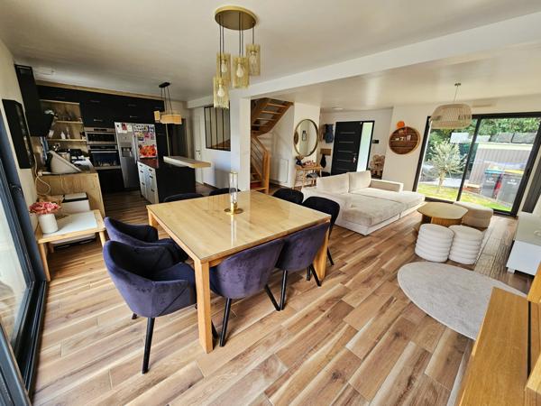 Villecresnes (94440) Maison contemporaine 2019 en fond d'impasse – À seulement 10 minutes à pied du centre-ville