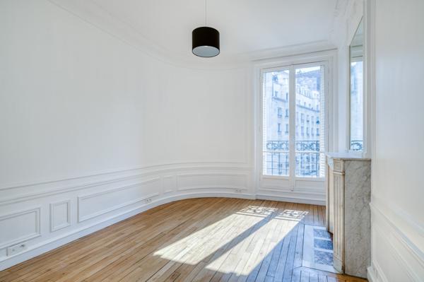 Bureaux à louer à PARIS 75015