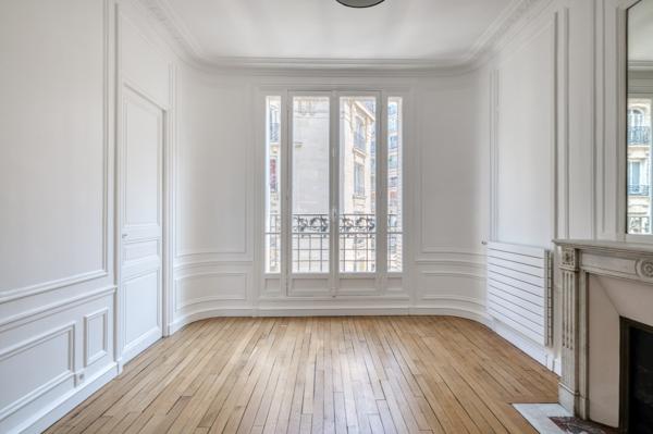 Bureaux à louer à PARIS 75015