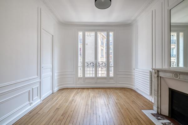 Bureaux à louer à PARIS 75015