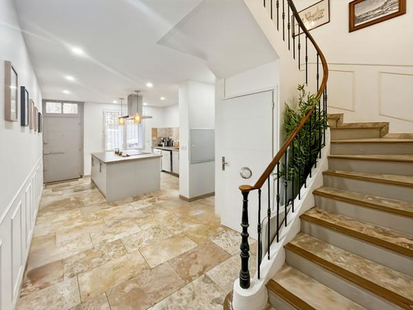 maison bourgeoise jardin et parking