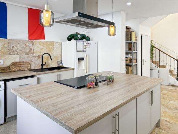 maison bourgeoise jardin et parking