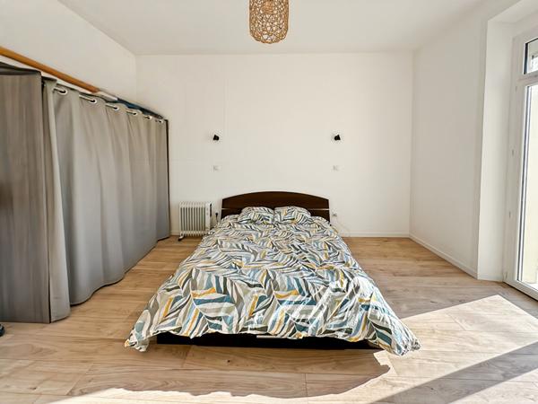 maison bourgeoise jardin et parking