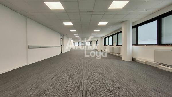 Bureaux à louer - plateaux divisibles à partir de 153 m²