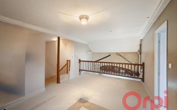 Maison à vendre    7 pièces •  Coust