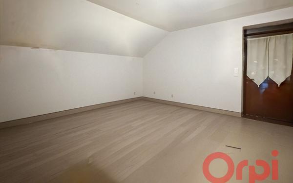 Maison à vendre    7 pièces •  Coust