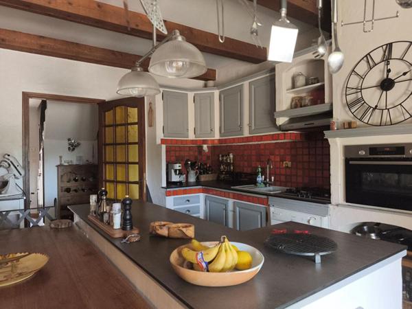 AUBIGNAN : SPACIEUSE MAISON DE 213 M² AVEC VUE SUR LE MONT VENTOUX