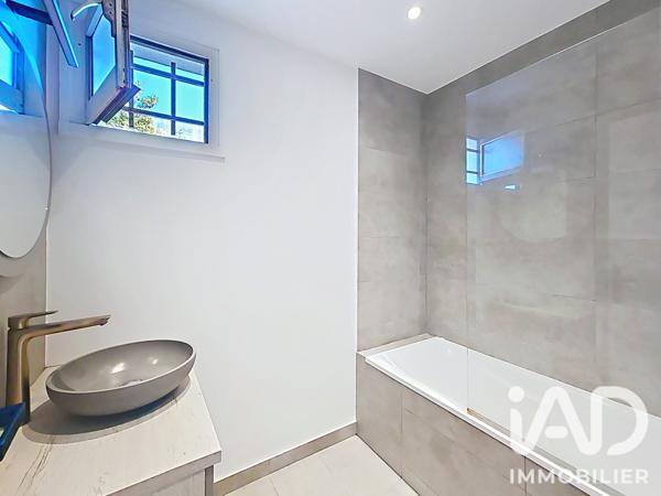 Appartement à vendre 3 pièces 66,89 m² Suresnes