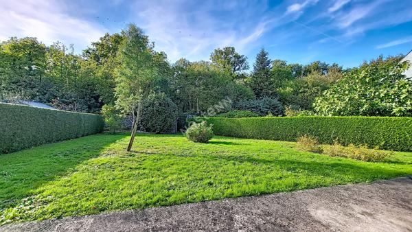 Orvault Bois Raguenet - Clos de la Rotonde : En vente maison 3 chambres + 4ème possible, bureau, vie de plain pied. Superbe parcelle !