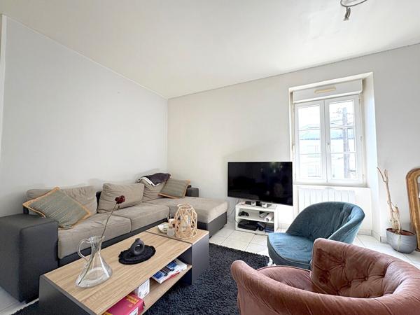 À vendre - Angers - T3 avec locataire en place, quartier ESA / UCO !