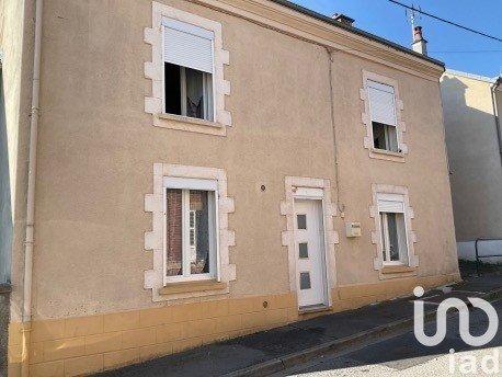 Maison 8 pièces de 135 m² à Nouzonville (08700)