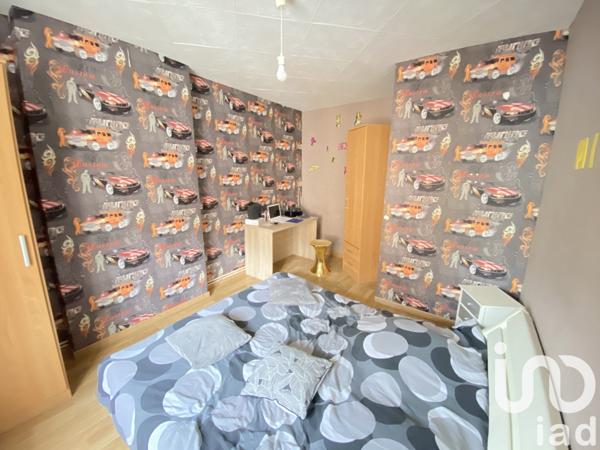 Maison 8 pièces de 135 m² à Nouzonville (08700)