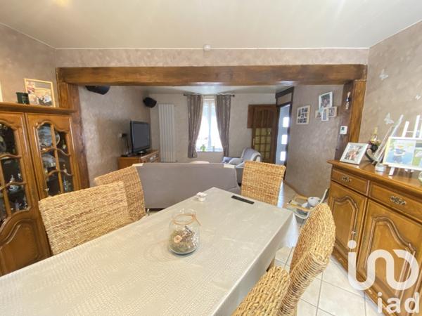 Maison 8 pièces de 135 m² à Nouzonville (08700)