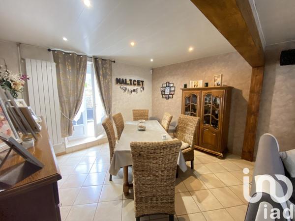 Maison 8 pièces de 135 m² à Nouzonville (08700)