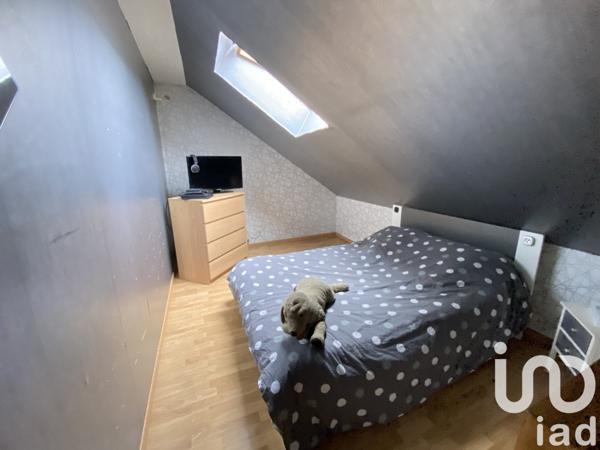 Maison 8 pièces de 135 m² à Nouzonville (08700)