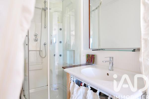 Maison à vendre 7 pièces 180 m² Cuges-les-Pins